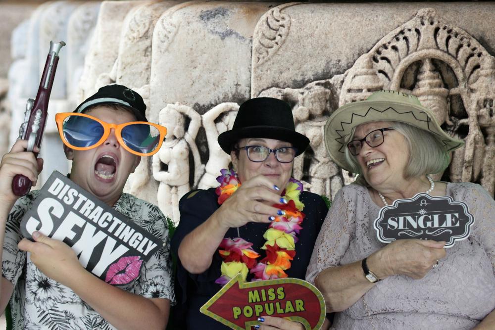 Gary & Julie's Wedding | View more photos from the event at gallery.myphotoboothexperience.co.uk/u/MyPhotoBoothExperienceLtd/Gary-Julies-Wedding